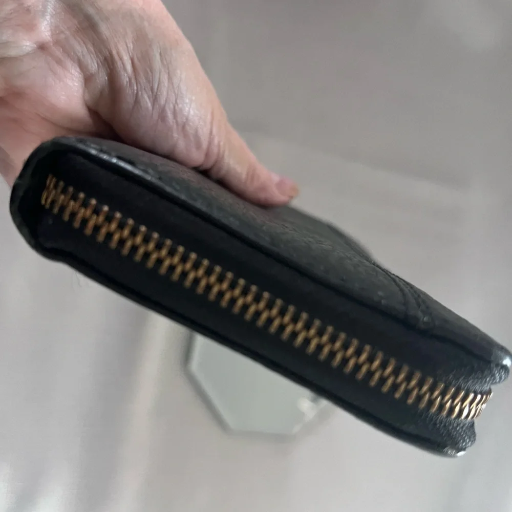 FOSSIL Pebble LEATHER Wallet Black Yellow Tassel Zip A Round Closure No Callouts - Picture 11 of 15